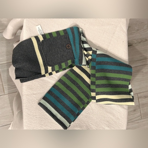 Ann Taylor Loft scarf- slim and Long with pockets on each end - striped pattern - Picture 2 of 2